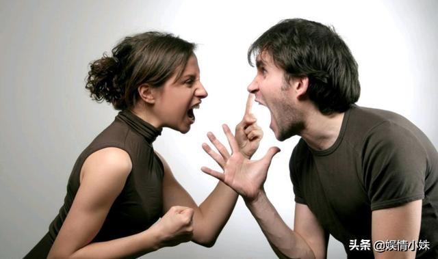 男朋友和别的女的聊天暧昧怎么办(女人和别的男人聊天是暧昧关系吗)