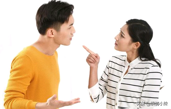 男朋友和别的女的聊天暧昧怎么办(女人和别的男人聊天是暧昧关系吗)